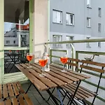 Lumina For Family In Center Apartmán *