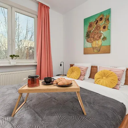 Lumina For Family In Center * وارسو