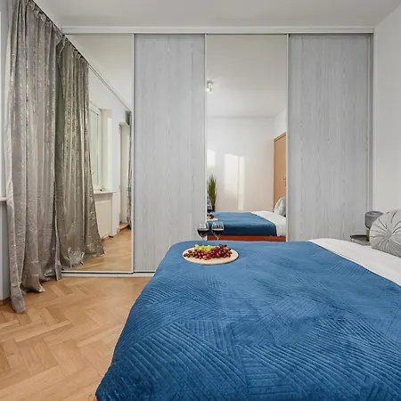 Lumina For Family In Center Daire *