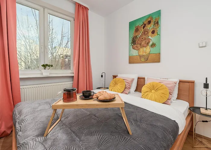 Lumina For Family In Center * Warschau